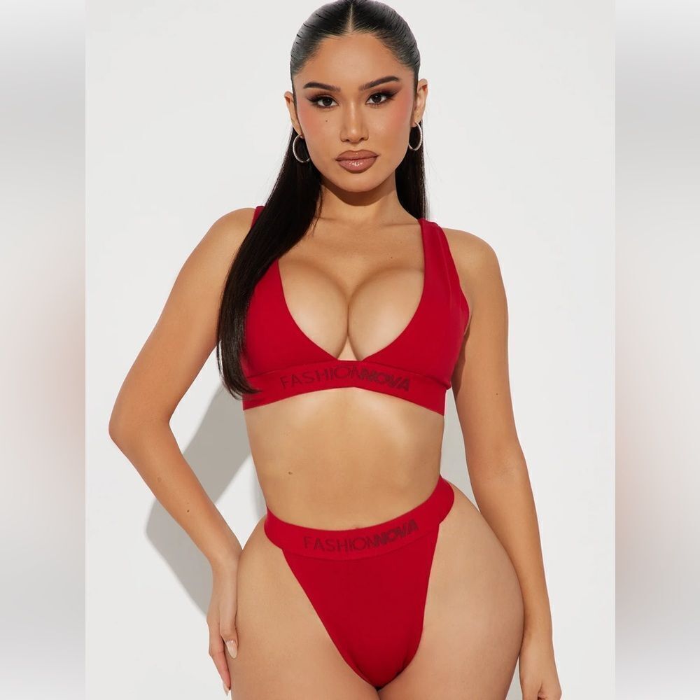 FN Mood Plunge Bralette And Thong Set - Red
